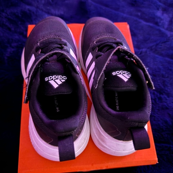 Adidas - Picture 2 of 2